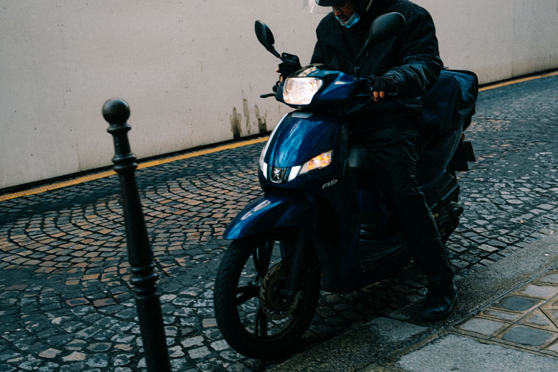 Courtier à Paris
